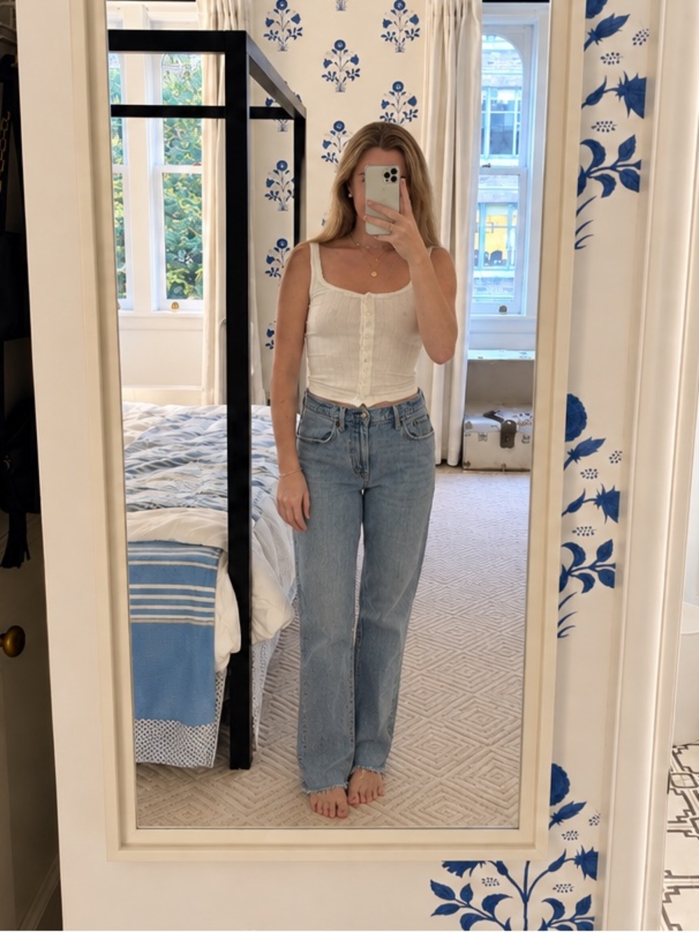 Abercrombie ‘90s Straight Mid Rise Jeans